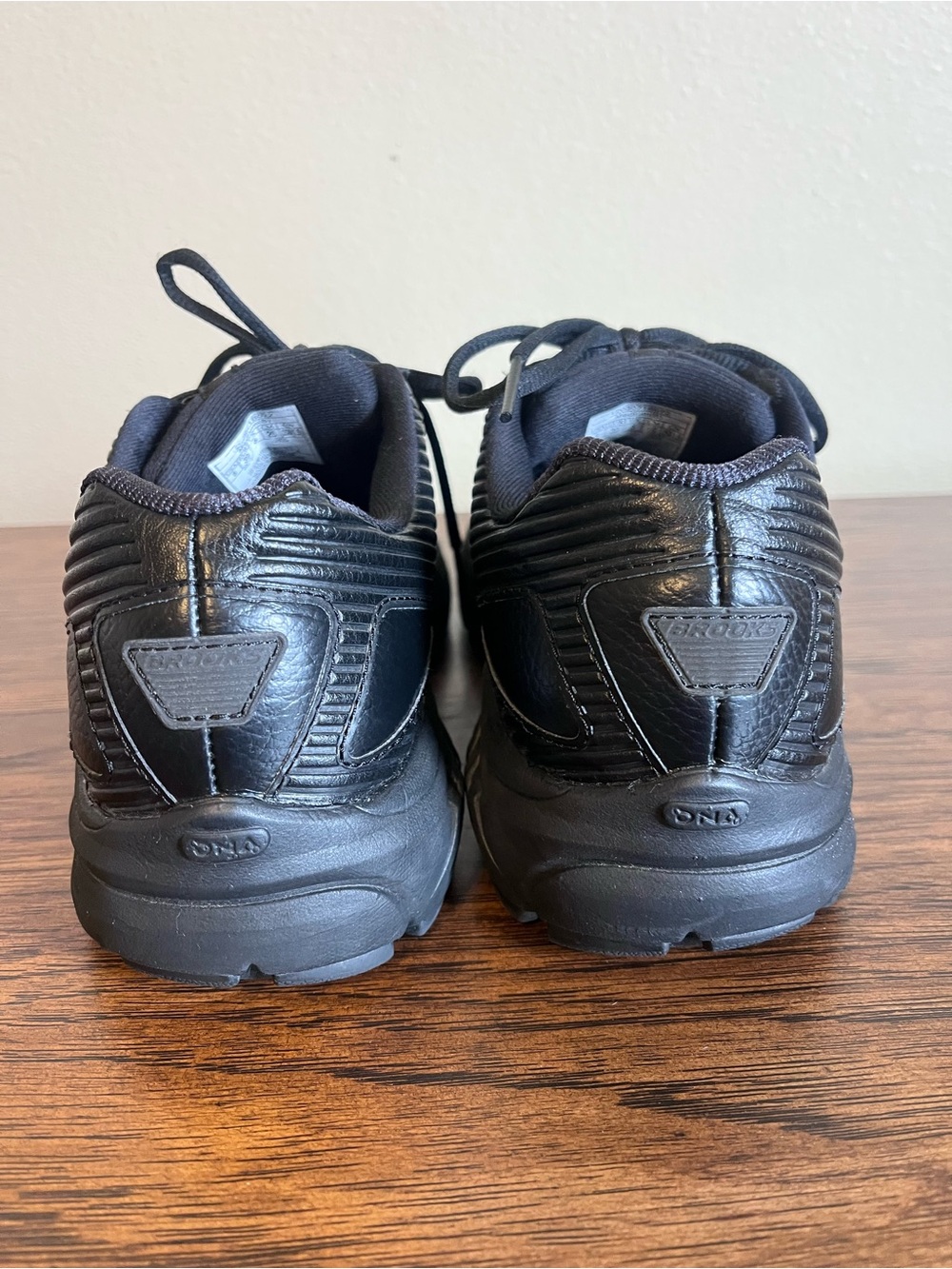 Women’s Brooks Addiction Walker 2 Slip Resistant Black Leather Sneaker - Picture 9 of 13